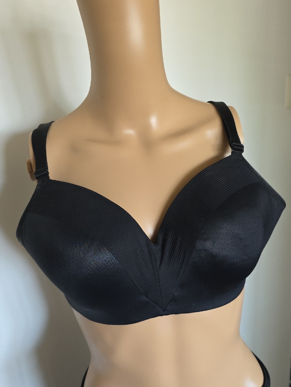 Soma Black Women's Full Coverage Wireless Bra